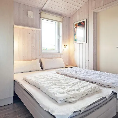 Two-bedroom In 18 Holiday home Groemitz