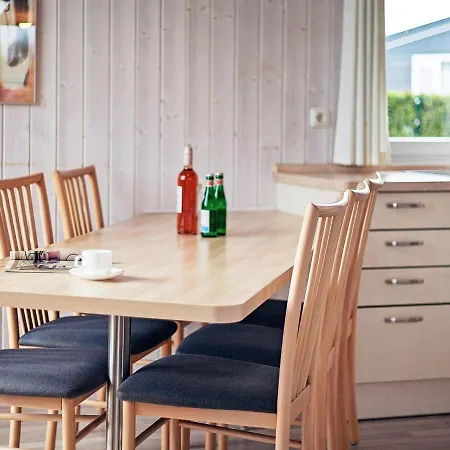 Two-bedroom In 18 Holiday home