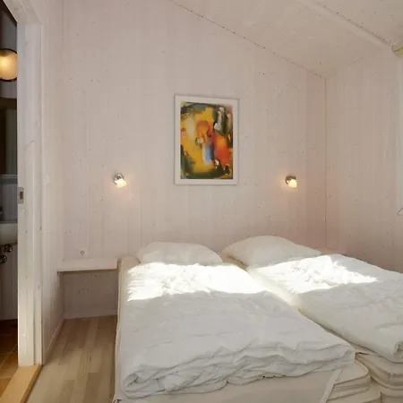 4 Person In Tatil Evi